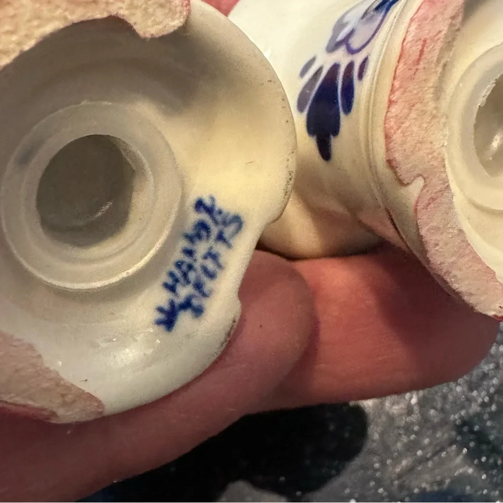 Delft Holland Dutch Windmill Single S&P Shakers Blue & White - Vintage